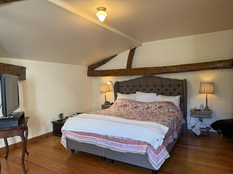 Maison - 280 m² - 10 pièces