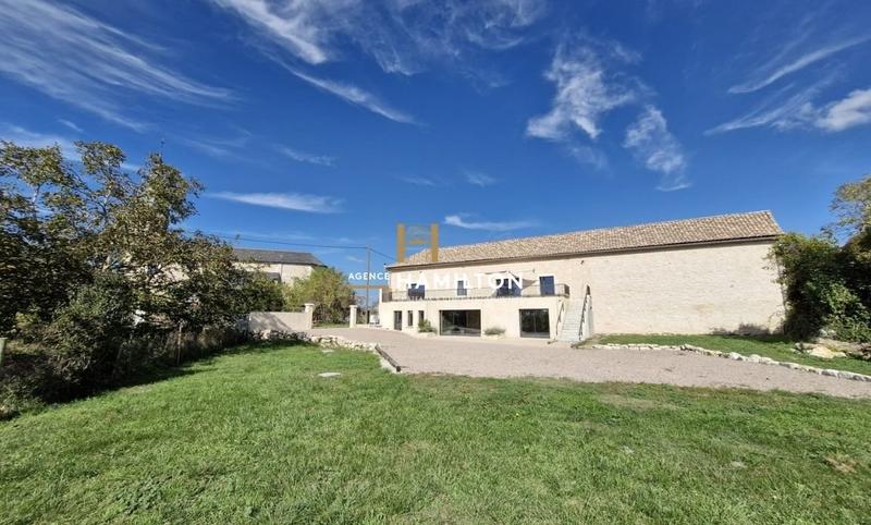 Corps de ferme - 290 m² - 11 pièces
