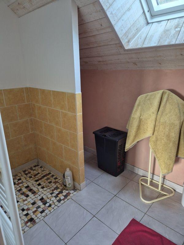 Maison - 233 m² - 7 pièces