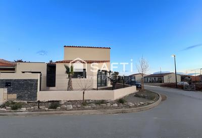 Maison - 110 m² - 4 pièces