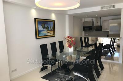 Appartement - 100 m² - 4 pièces