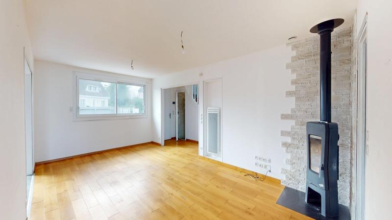 Maison - 141 m² - 7 pièces