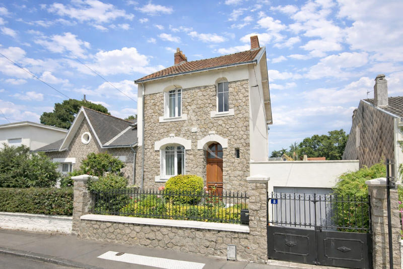 Maison - 80 m² - 4 pièces