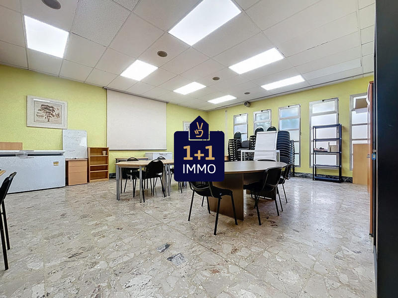 Local d'activités - 164 m² - 5 pièces