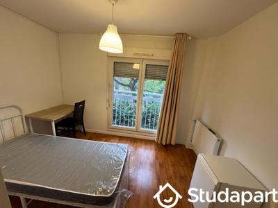 Chambre - 9 m² - 1 pièce