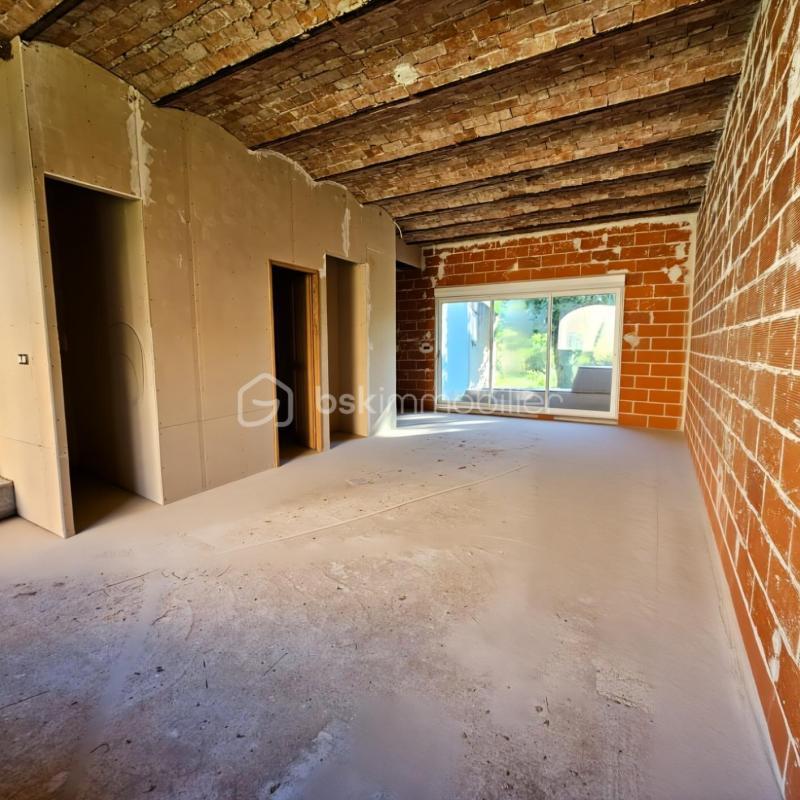 Maison jumelée - 300 m² - 9 pièces