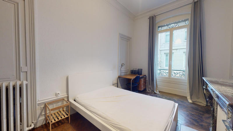 Appartement - 120 m² - 5 pièces
