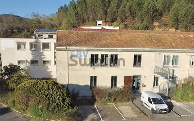 Local d'activités - 191 m² - 9 pièces