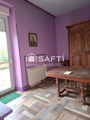 Maison - 235 m² - 8 pièces