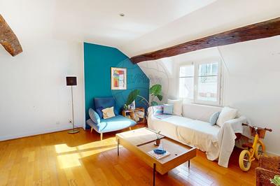 Appartement - 99 m² - 6 pièces