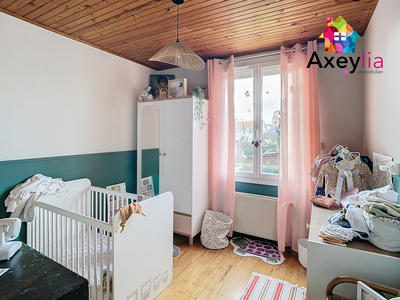 Maison - 96 m² - 5 pièces