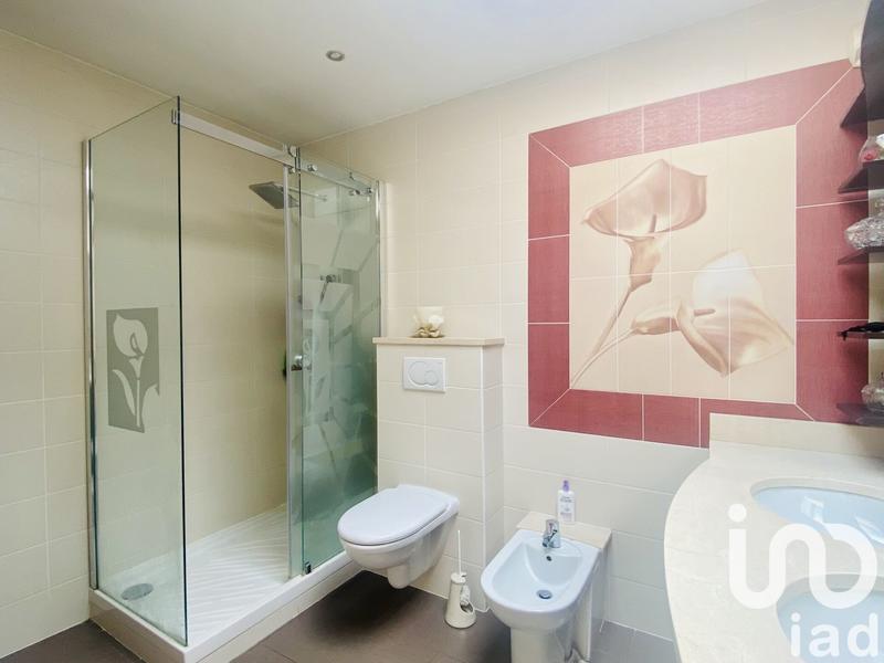 Maison - 207 m² - 5 pièces