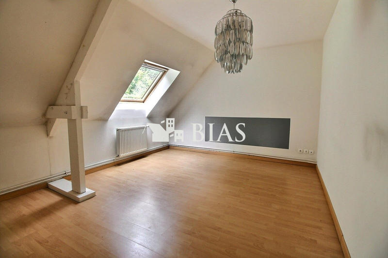 Maison - 151 m² - 6 pièces