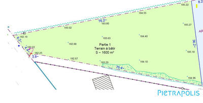 Terrain - 1 600 m²