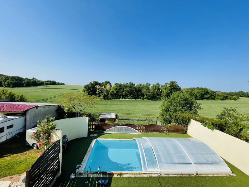 Maison - 193 m² - 6 pièces