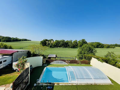 Maison - 193 m² - 6 pièces