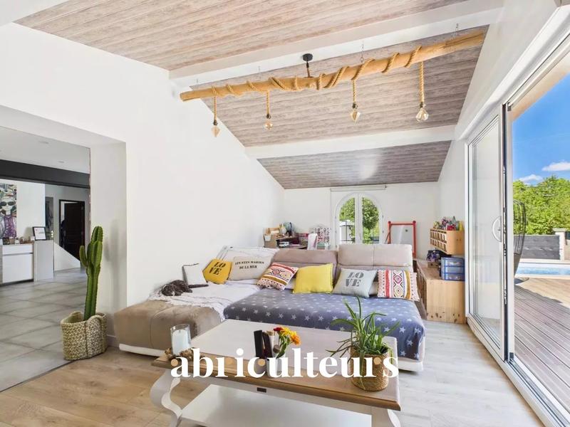 Maison - 150 m² - 6 pièces