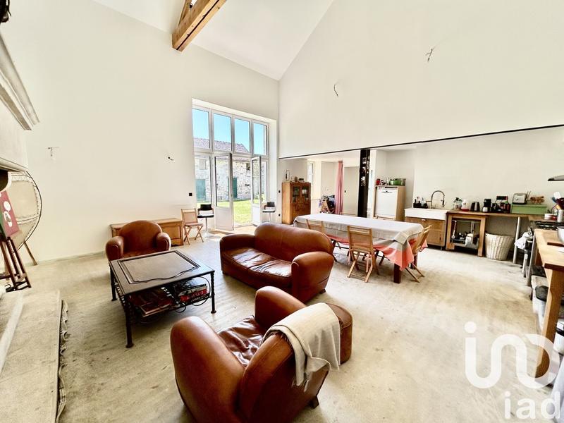 Maison - 201 m² - 5 pièces