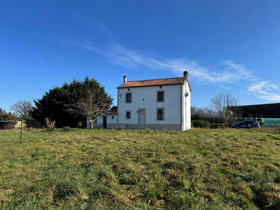 Maison - 103 m² - 4 pièces