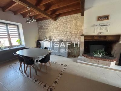 Maison - 175 m² - 9 pièces