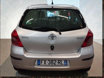 Toyota Yaris II 1.4 90 d-4d Luna Pack 5p