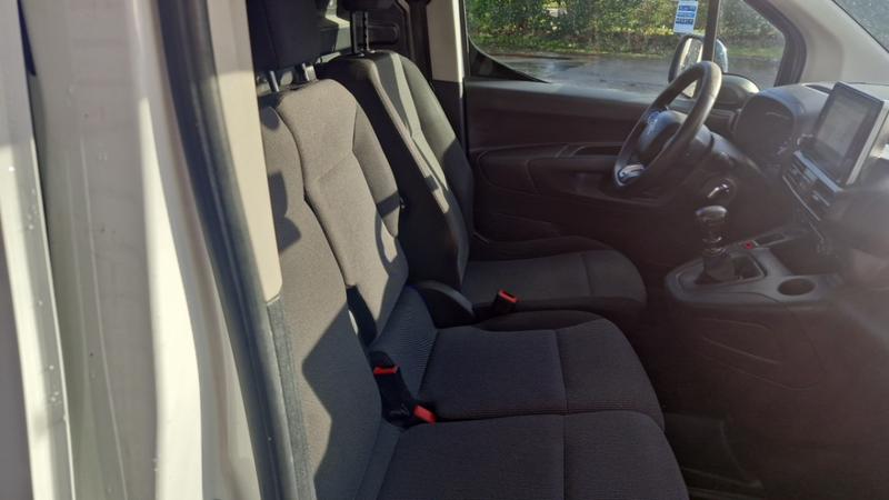 Citroën Berlingo Van Xl 950 Bluehdi 100 Ss Bvm6 Driver