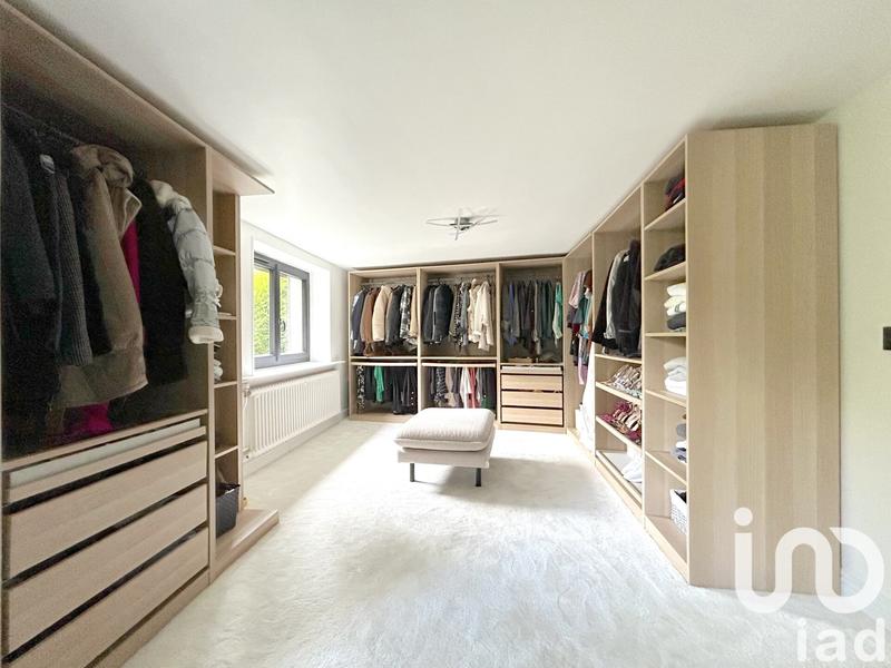 Maison - 204 m² - 7 pièces