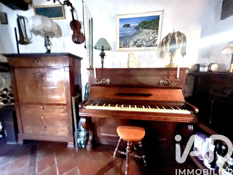 Appartement - 79 m² - 3 pièces