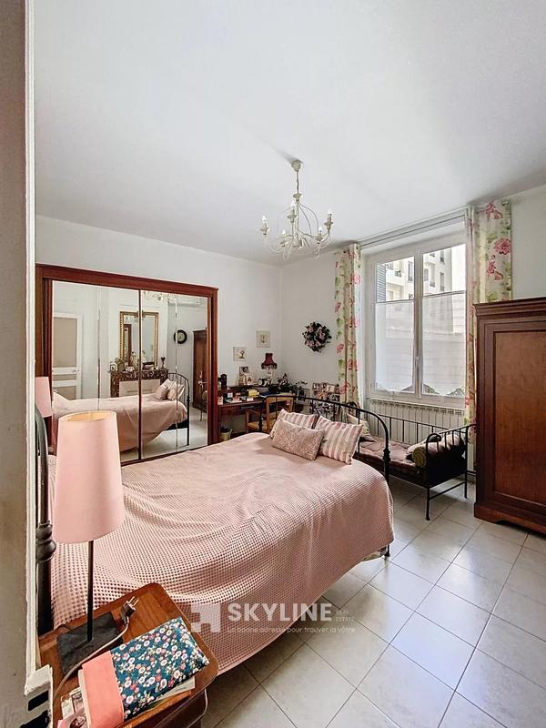 Appartement - 90 m² - 3 pièces