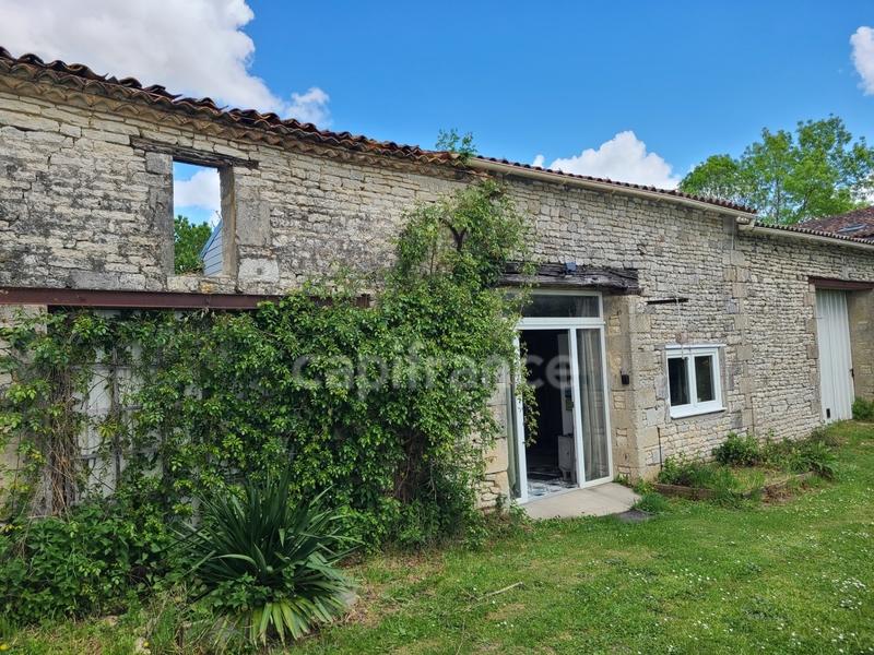 Maison - 244 m² - 8 pièces