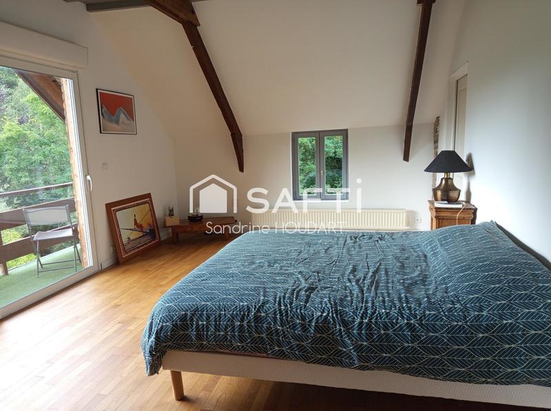 Maison - 330 m² - 11 pièces