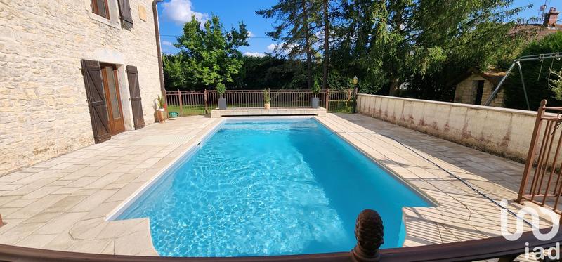 Maison - 227 m² - 6 pièces