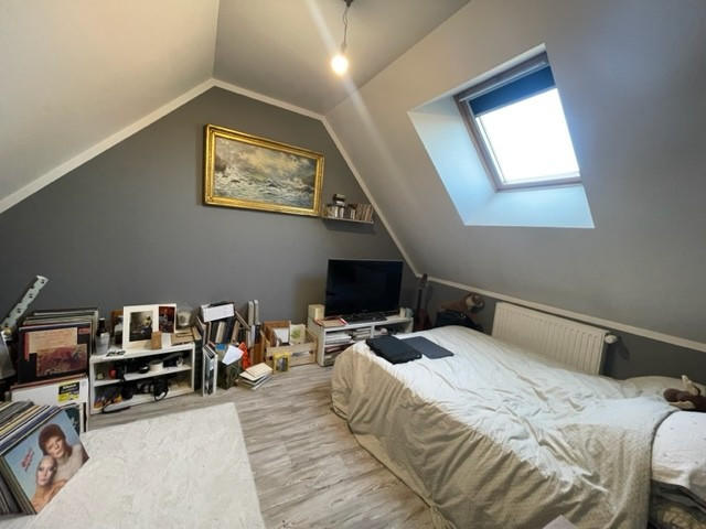 Maison - 170 m² - 9 pièces