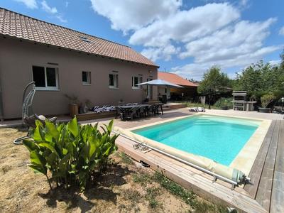 Maison - 120 m² - 5 pièces