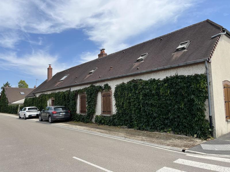 Maison - 255 m² - 9 pièces