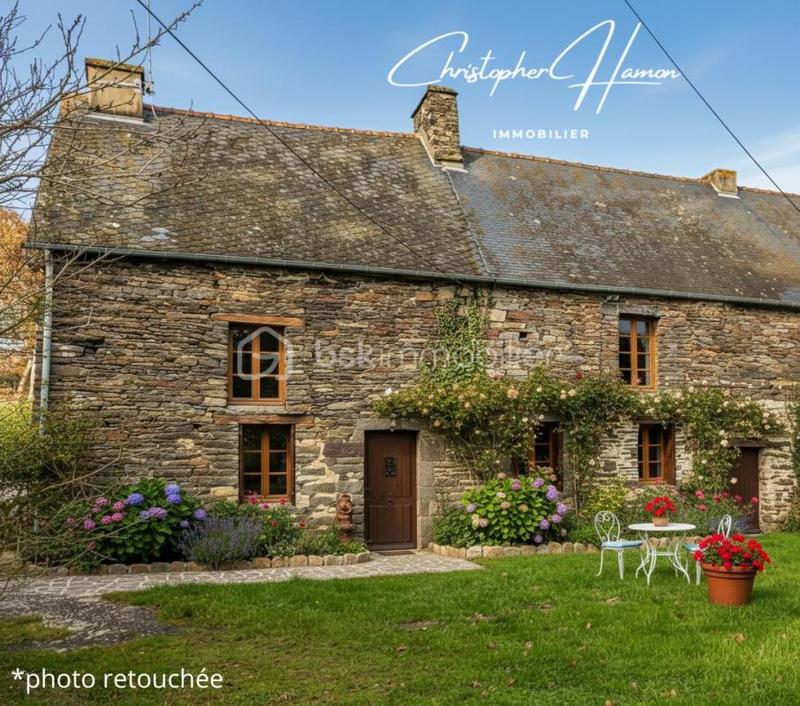 Maison en pierre - 69 m² - 2 pièces