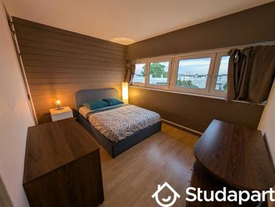 Chambre - 10 m² - 1 pièce