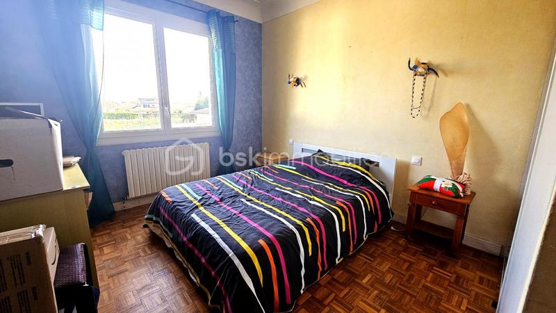 Maison traditionnelle - 186 m² - 7 pièces