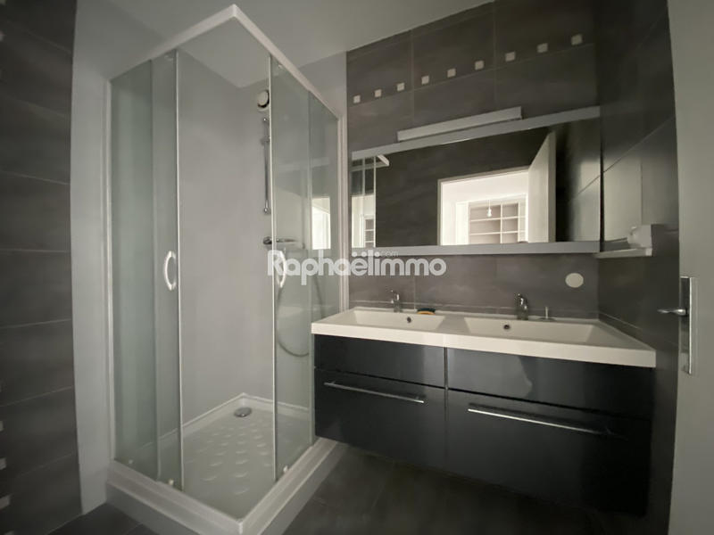 Appartement - 90 m² - 3 pièces