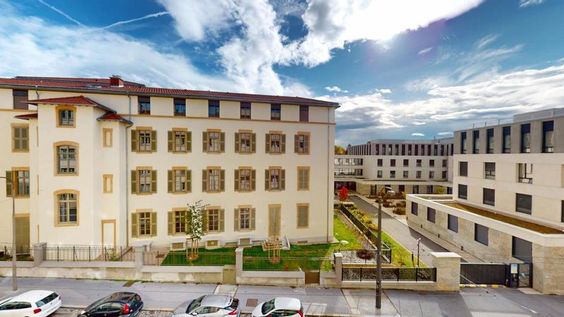 Appartement - 91 m² - 3 pièces