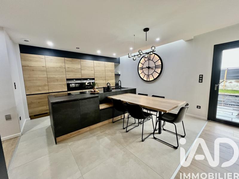 Maison - 158 m² - 6 pièces