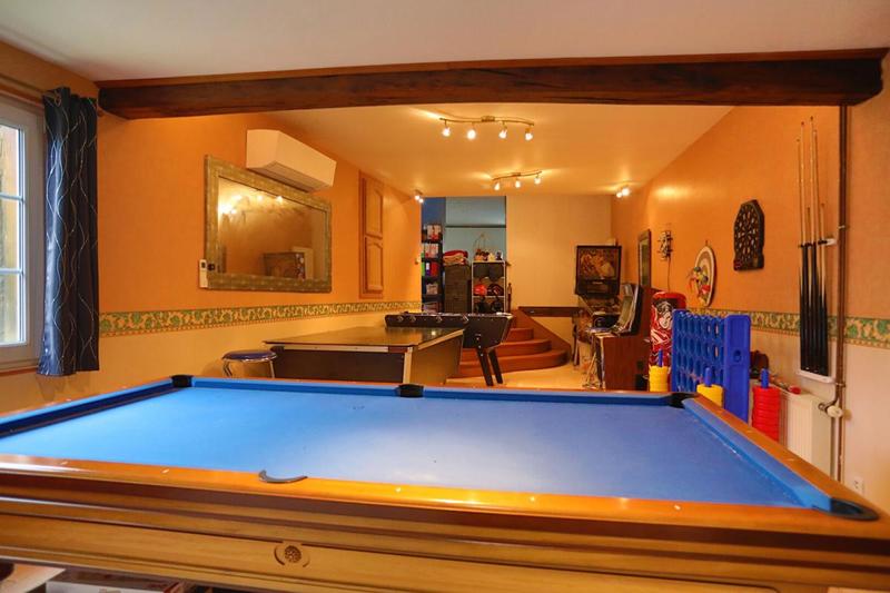 Maison - 424 m² - 14 pièces