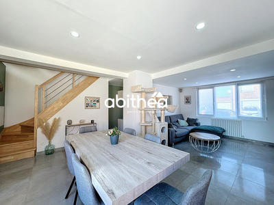 Maison - 140 m² - 4 pièces