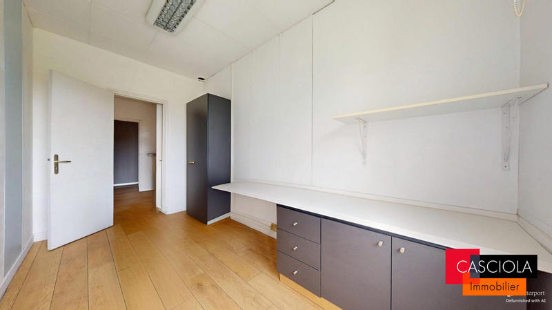 Bureau - 175 m²