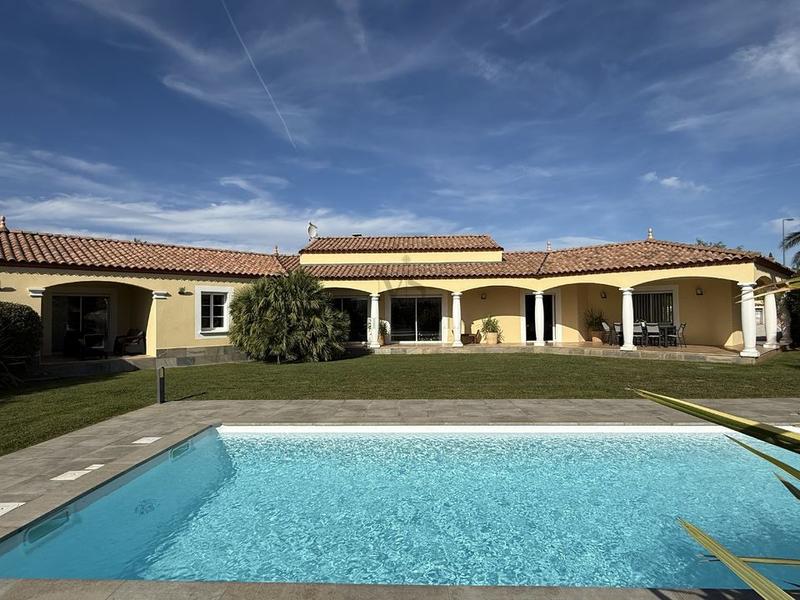 Villa - 188 m² - 6 pièces