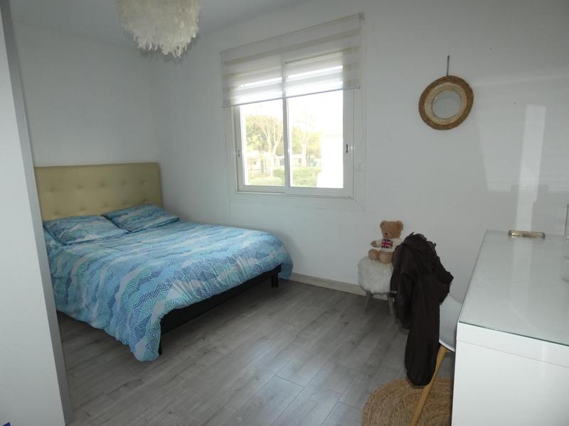 Villa - 100 m² - 5 pièces