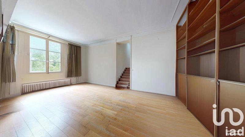 Maison - 211 m² - 7 pièces