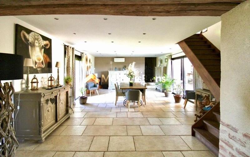 Corps de ferme - 225 m² - 7 pièces