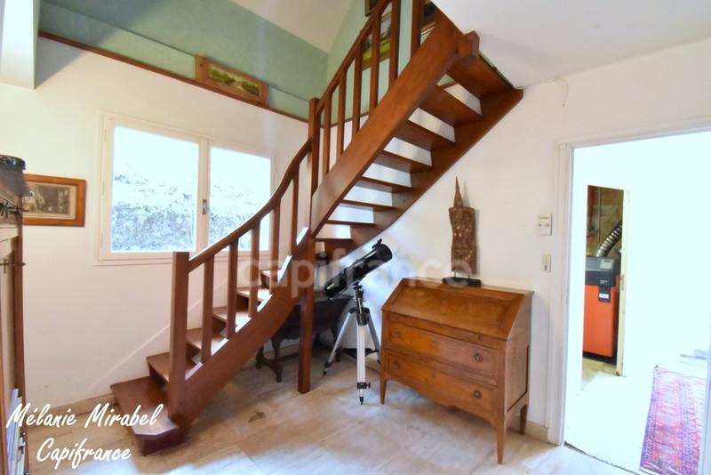 Maison - 186 m² - 10 pièces