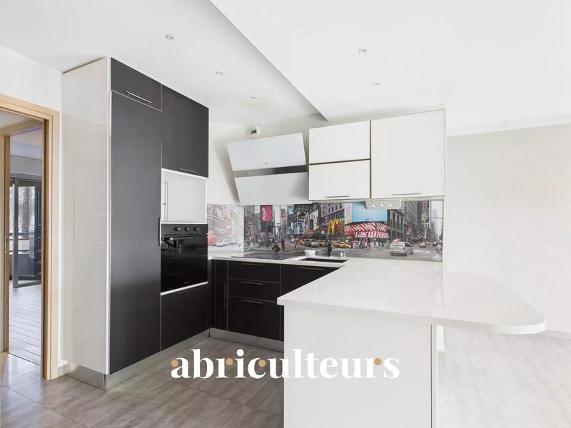 Appartement - 84 m² - 4 pièces